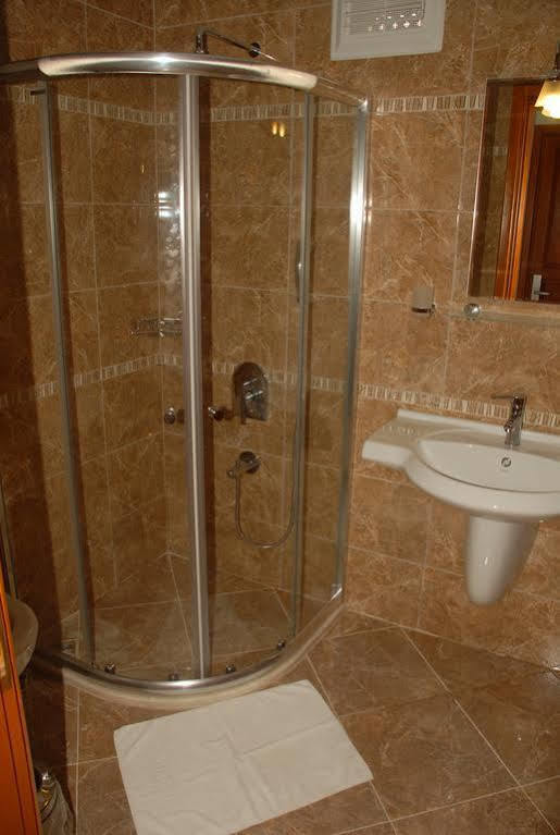 Saray Hotel Олудениз Екстериор снимка